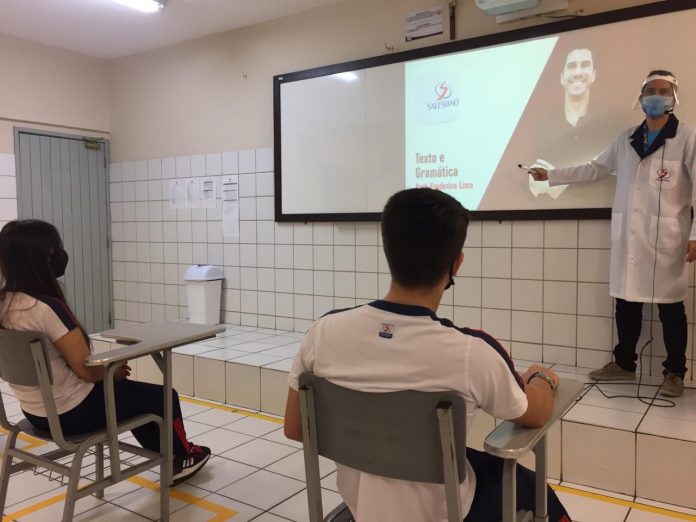 Redação: professor dá dicas de caminhos para tirar nota máxima na prova