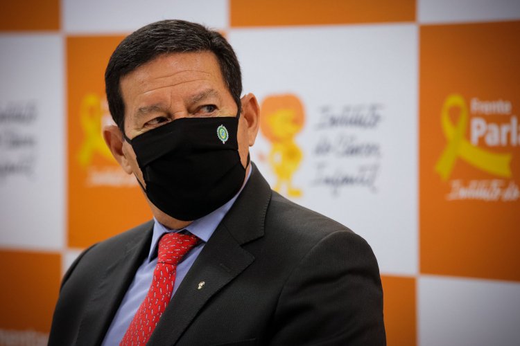 Mourão diz que Bolsonaro acerta ao não depor em inquérito que apura suposta intervenção na PF