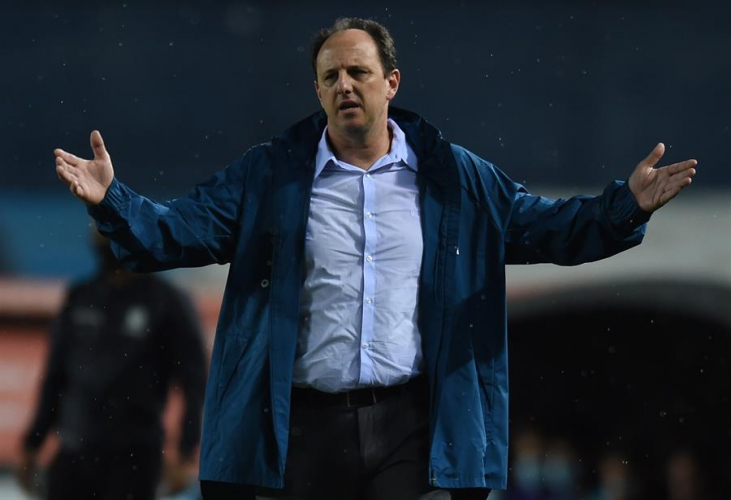 Rogério Ceni detona arbitragem após empate do Flamengo com Racing na Libertadores; assista