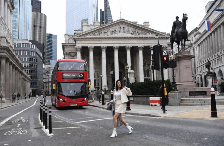 Reino Unido prevê queda histórica no PIB; indicador cresceu nos EUA
