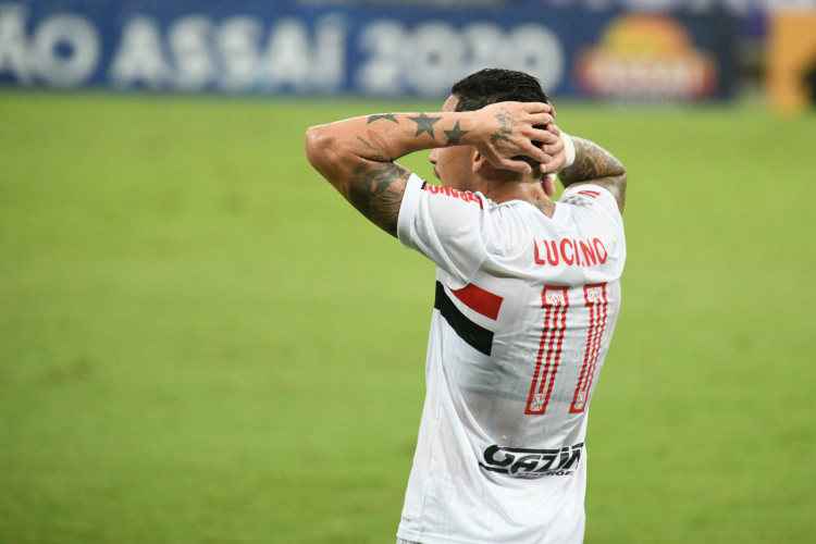 São Paulo empata com Ceará e perde chance de assumir a ponta do Brasileirão