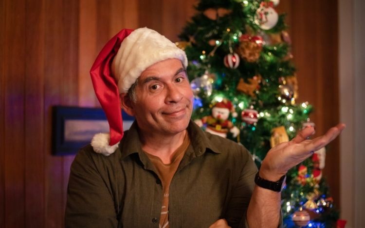 ‘Comédia pode diminuir a dor na pandemia’, diz Leandro Hassum sobre filme de Natal da Netflix