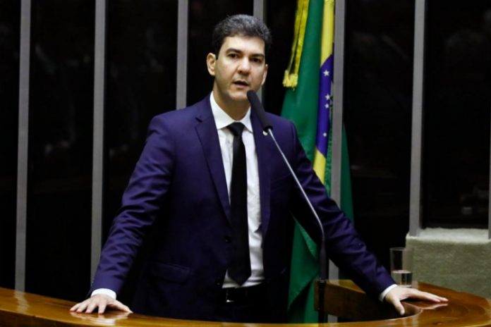 Eduardo Braide é eleito prefeito de São Luís
