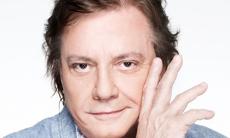 Fábio Jr. comemora 4 anos de casamento e homenageia esposa