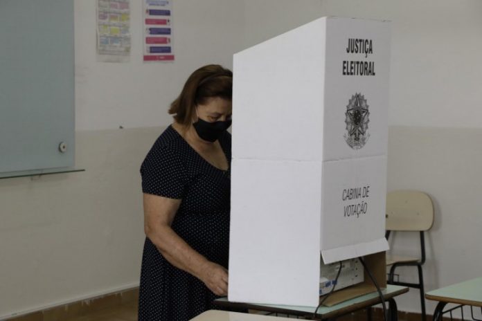 Segundo turno das eleições municipais começa com poucas ocorrências