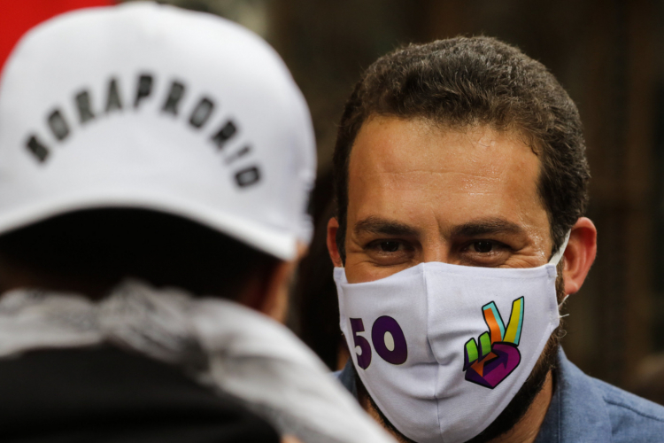 Datafolha: Boulos avança para 45% e Covas cai para 55% na disputa pela Prefeitura de SP