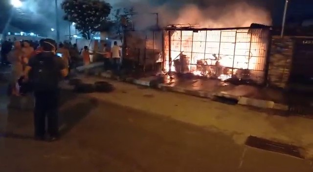 Incêndio destrói borracharia, em João Pessoa