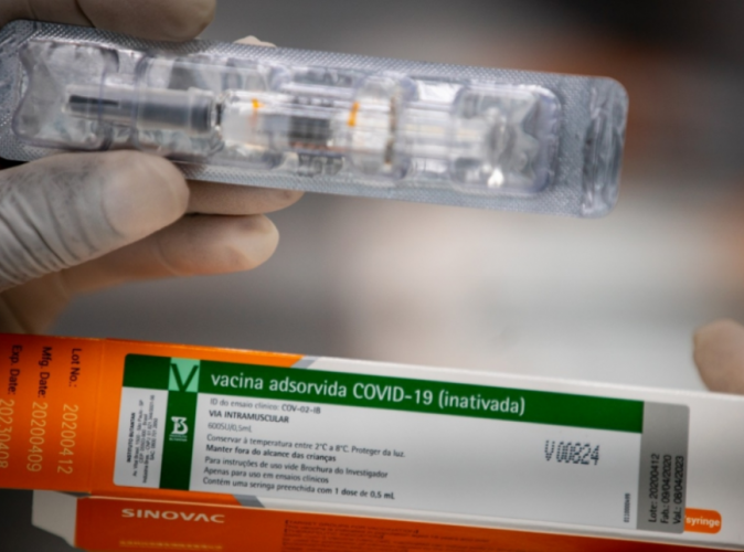 CoronaVac atinge número mínimo de infectados; eficácia será anunciada em dezembro