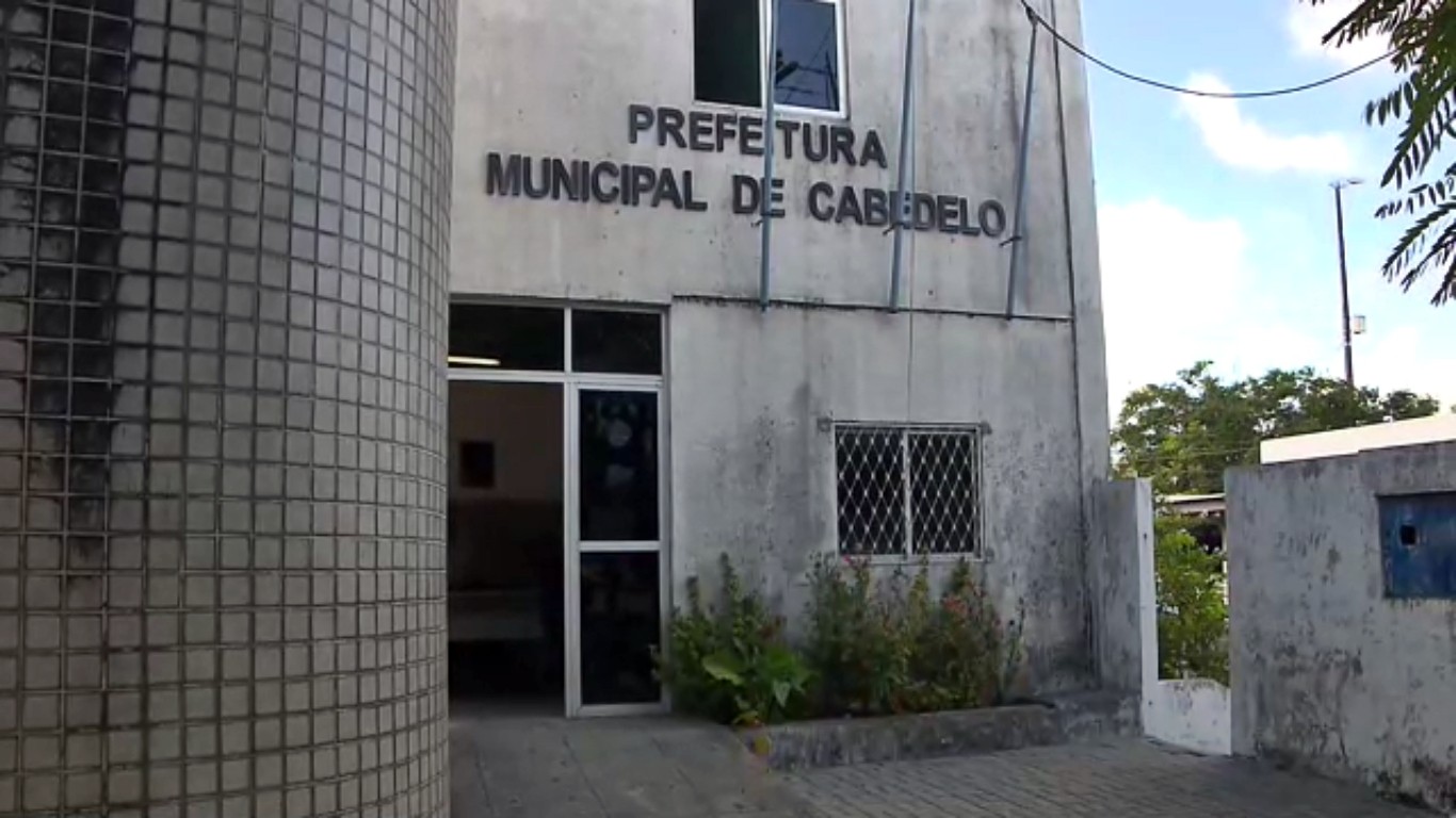 Prefeitura de Cabedelo, PB, suspende atividades presenciais em faculdades no município