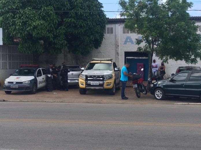 Corpo de PM morto em assalto na Praia do Meio é velado na Zona Oeste de Natal