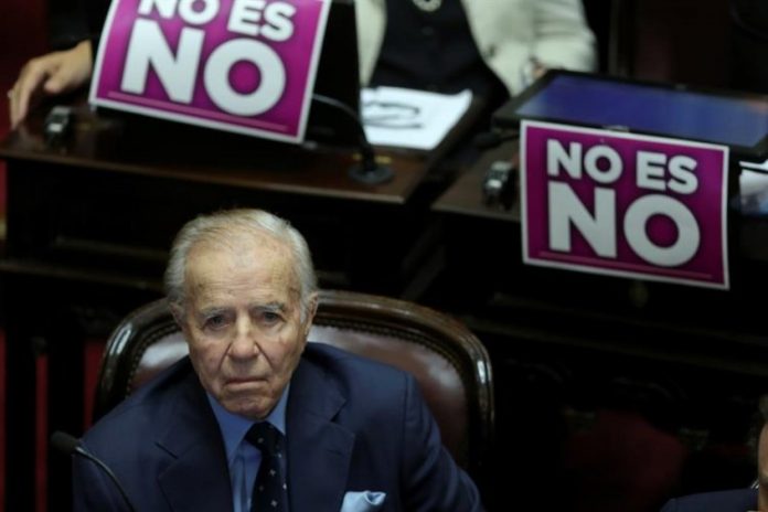 Ex-presidente da Argentina, Carlos Menem é internado em coma induzido