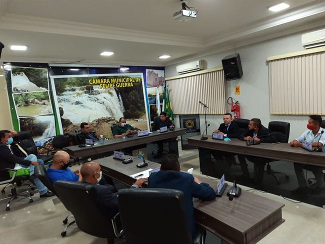 Prefeito Eleito Salomão Gomes (PL) e seu vice-Ubiracy Pascoal (DEM), estiveram reunidos com os Vereadores(a),eleitos e reeleitos para Legislatura.