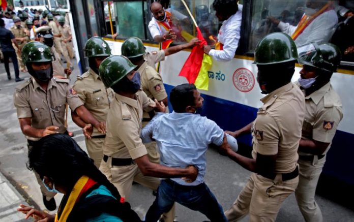 Governo da Índia e produtores não chegam em consenso; protestos continuam