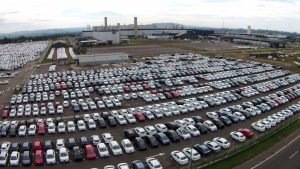 Falta de peças e Covid-19 trazem risco à produção de veículos em dezembro
