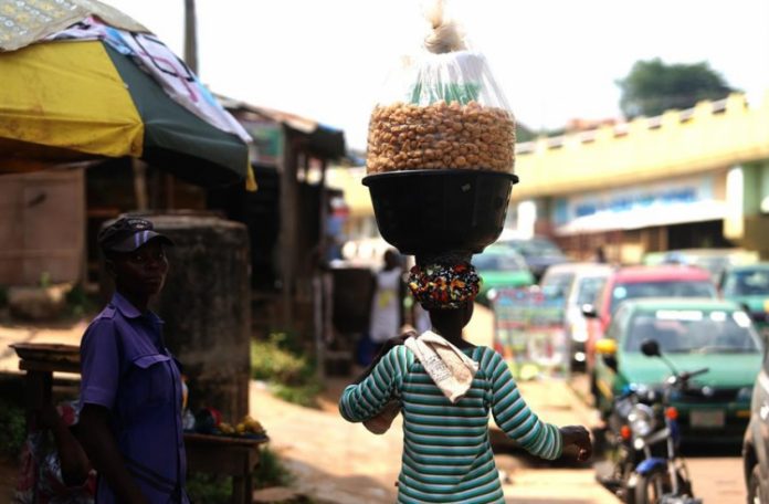 Grupo jihadista Boko Haram assume sequestro de 333 estudantes na Nigéria