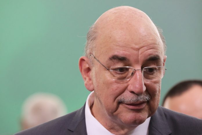 ‘Uma vacina nunca terminou uma epidemia, é sempre a imunidade de rebanho’, diz Osmar Terra