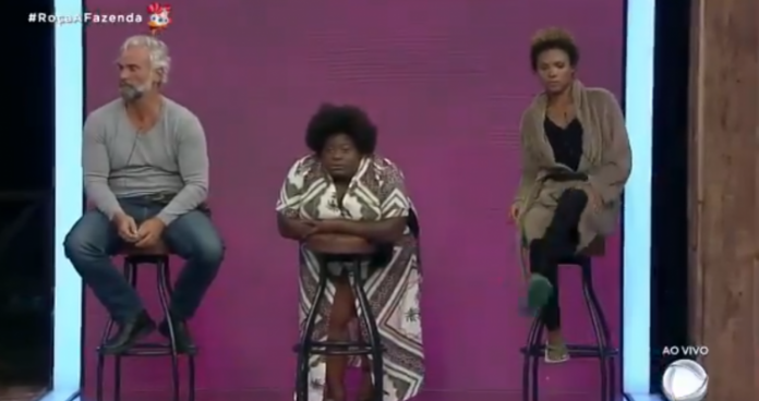 ‘A Fazenda 12’: Mateus, Jojo Todynho e Lidi estão em roça surpresa