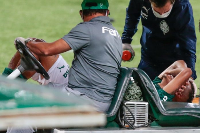 Palmeiras confirma lesão de Gabriel Verón; Felipe Melo trabalha com bola