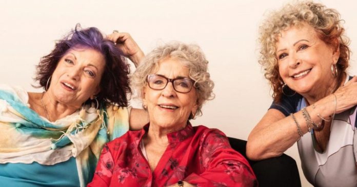 ‘Nosso canal foi feito para tirar o velho do armário’, diz o trio Avós da Razão