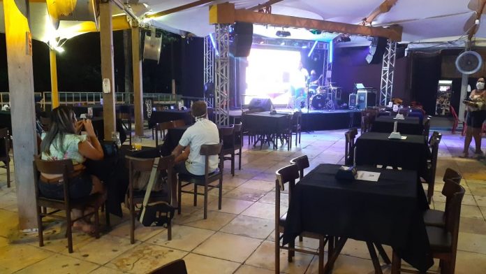 Prefeitura amplia horário de comércios e autoriza funcionamento de bares e restaurantes até 1h em Natal