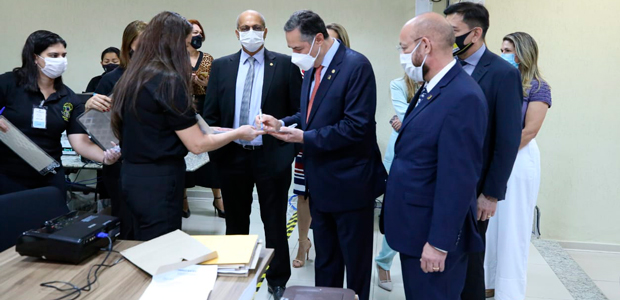 Barroso visita Macapá para acompanhar preparativos para as eleições