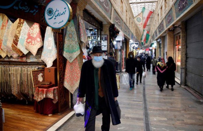 Irã executa ativista e jornalista por incitar protestos contra o governo