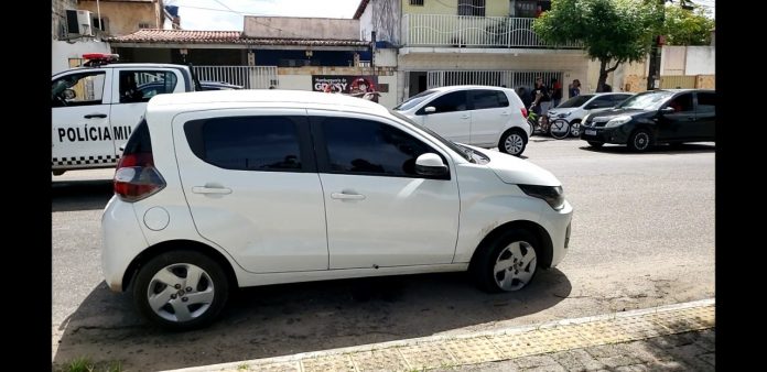 Suspeito de assalto é ferido em troca de tiros com a polícia na Zona Oeste de Natal