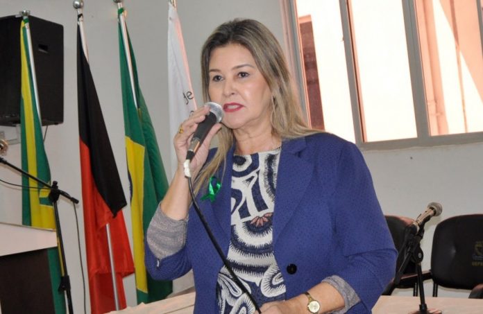 Governador da Paraíba anuncia nomeação da professora Célia Regina como reitora da UEPB