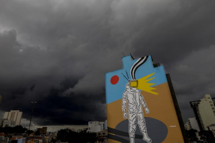 CGE coloca capital paulista em estado de atenção para alagamentos