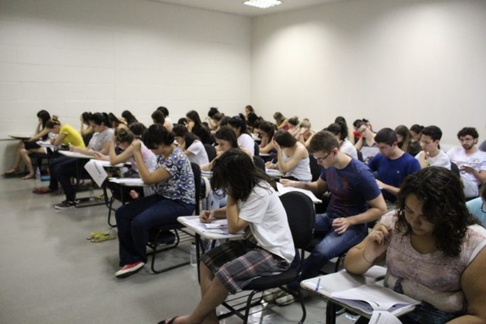 De boa no Enem: faça o simulado e teste seus conhecimento sobre sociologia