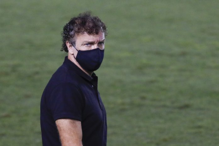 Libertadores: Cuca testa negativo para Covid-19 e poderá comandar o Santos contra o Grêmio