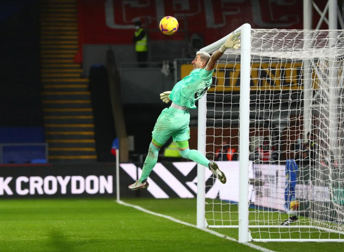 Tottenham empata com Crystal Palace e pode perder liderança