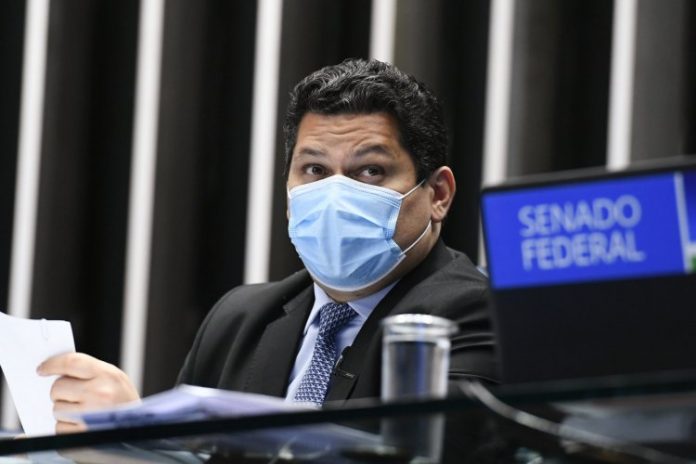 Senado aprova aumento de gastos em 6 universidades federais e hospitais universitários