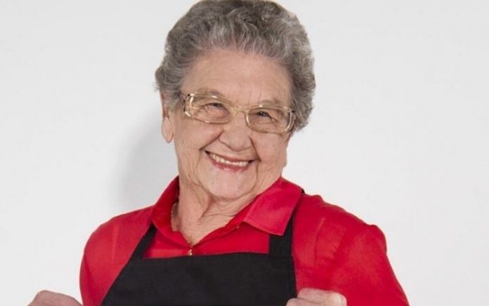 Palmirinha precisa ser internada em UTI após passar mal em São Paulo