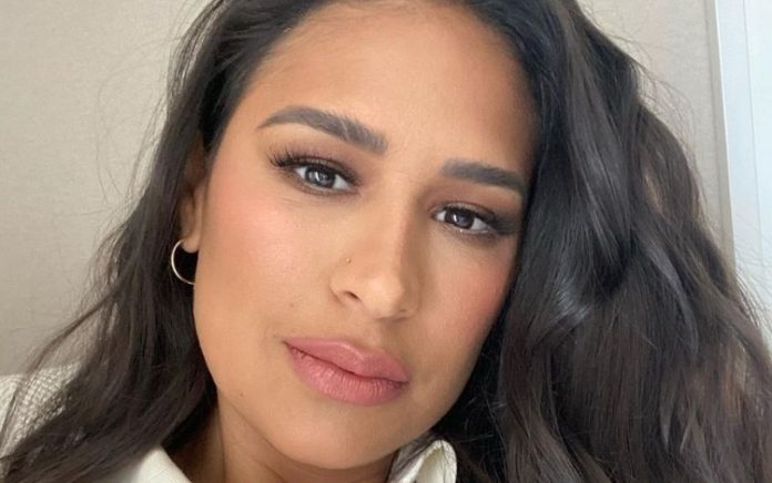 Simone rebate seguidor que pediu calcinha usada para ela: ‘Cria juízo’