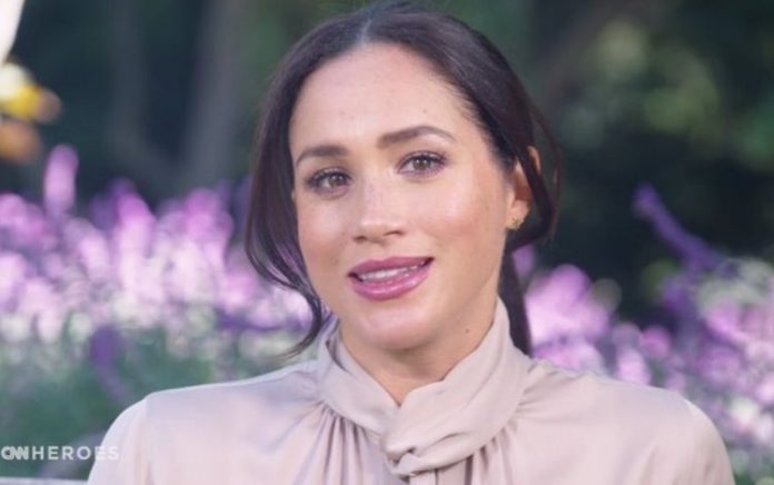 Meghan Markle faz primeira aparição pública após revelar que sofreu aborto