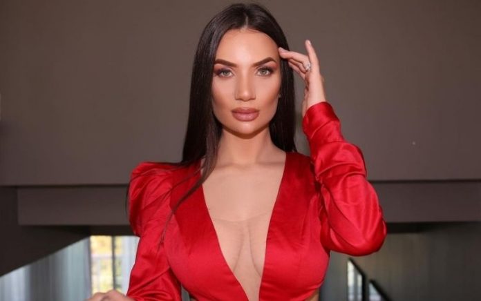 Após assalto, Stéfani Bays ganha iPhone 12 e fone de ouvido sem fio dos fãs: ‘Em choque’