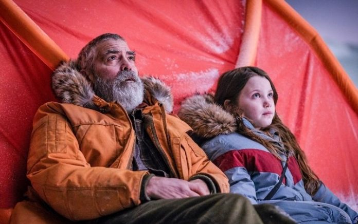 Com George Clooney, ‘O Céu da Meia-Noite’ mescla ficção científica com dramas familiares