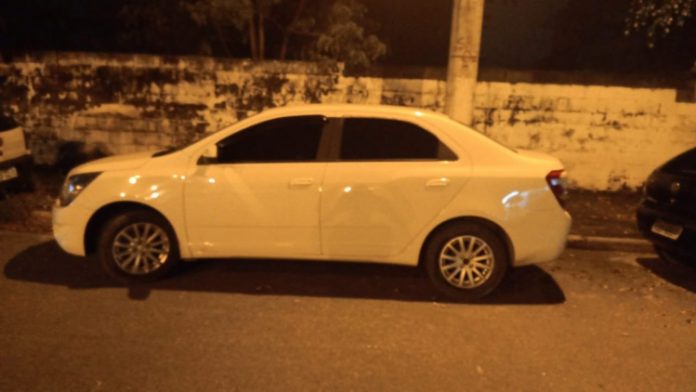 Motorista de aplicativo é sequestrado e encontrado dentro do porta-malas; veja vídeo do resgate