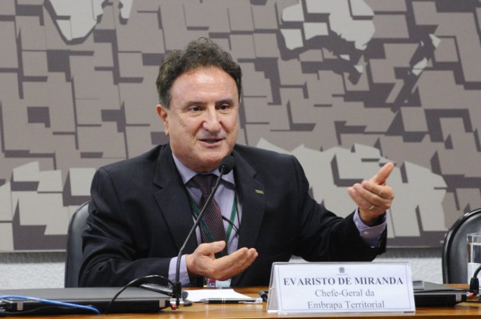 Evaristo de Miranda é o entrevistado do ‘Direto ao Ponto’ desta segunda-feira