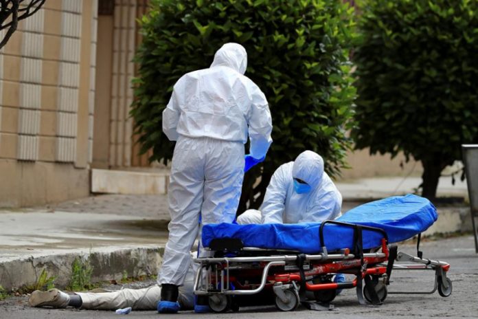 Brasil volta a registrar mais de mil mortes diárias pela Covid-19