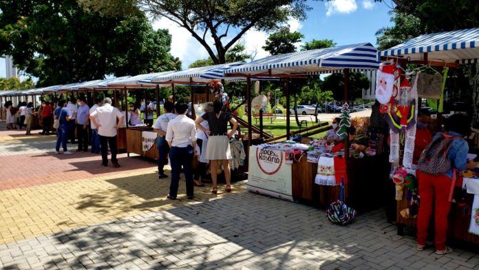 Feira com produtos de agricultores familiares e artesãos é retomada no Centro Administrativo, em Natal