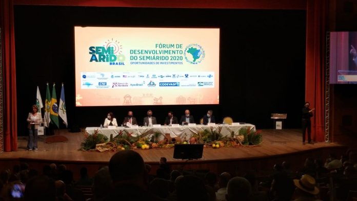 Fórum debate desenvolvimento do semiárido brasileiro em Mossoró