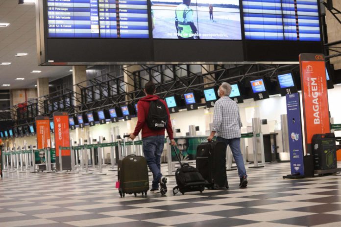 Apenas 3% dos brasileiros pretendem viajar nas festas de final de ano