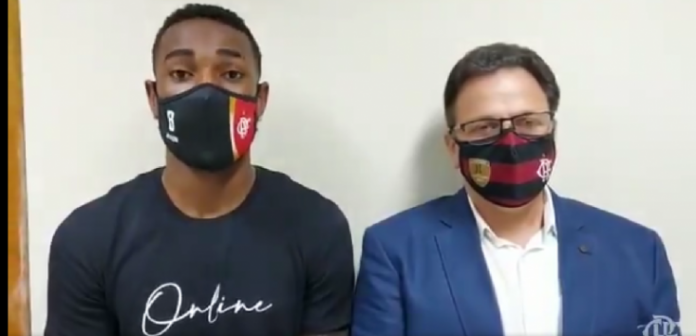 Gerson vai à delegacia e depõe após caso de racismo: ‘Falo por todos os negros’