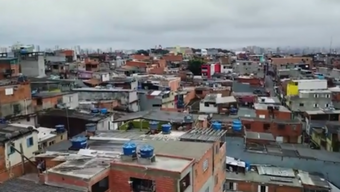 Após incêndio destruir doações, Cufa recomeça trabalho para montar cestas de Natal em favelas de SP