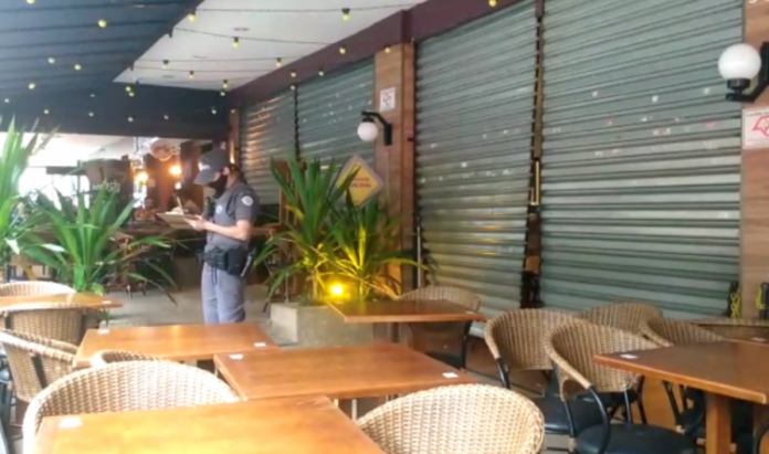 Homem morre após ser baleado por motoqueiro nos Jardins, em São Paulo