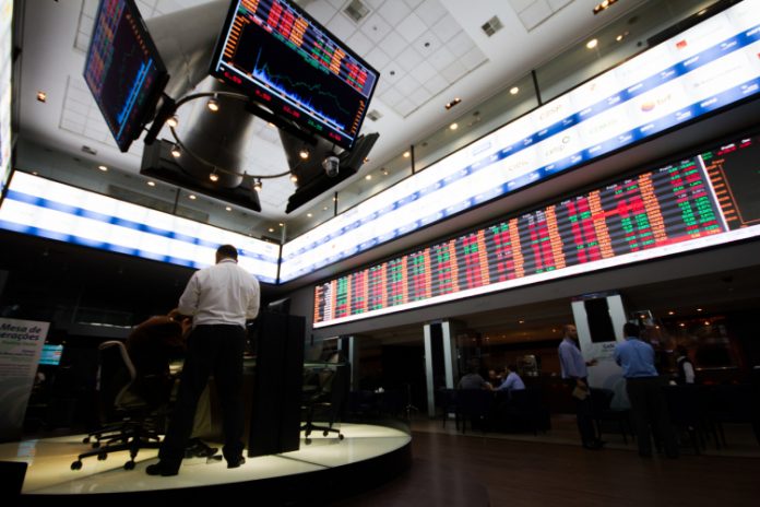 CEB Distribuição é privatizada no DF; lance vencedor é de R$ 2,5 bilhões