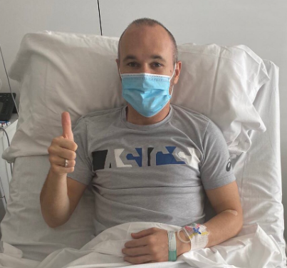 Andrés Iniesta passa por cirurgia e ficará sem jogar por quatro meses