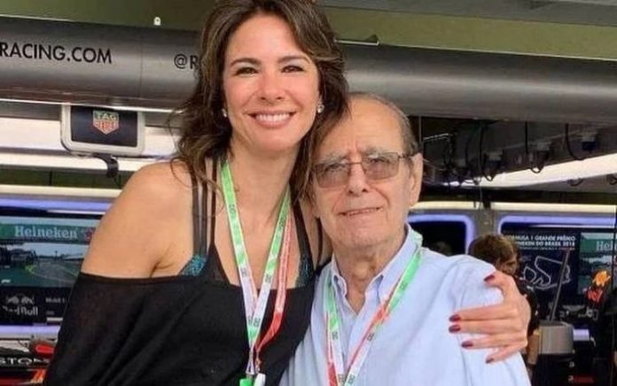 Luciana Gimenez compartilha carta que encontrou no dia da morte do pai